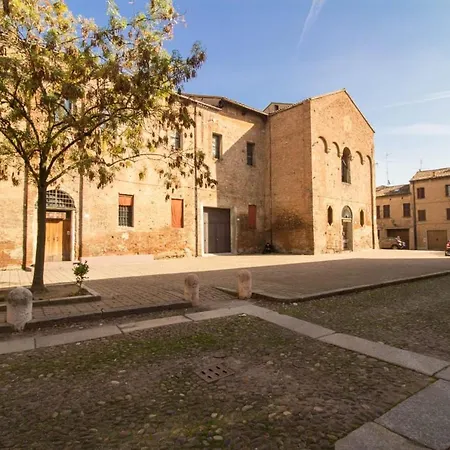Al Pipai Apartment Ferrara